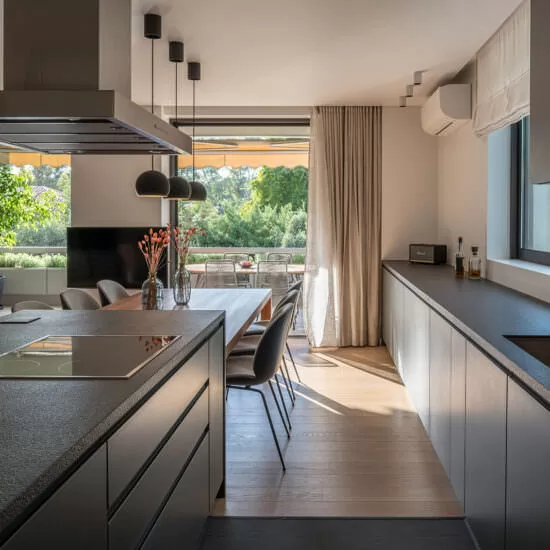 The Flow in an Apartment - Private Residence